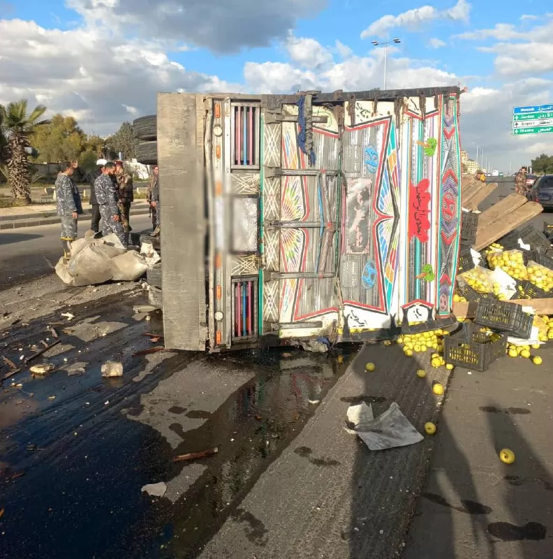 إصـ.ـابة أربعة أشخاص بجـ.ـروح متفاوتة إثر حـ.ادث مروري في دمشق